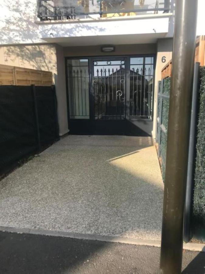 Chambre Equipee Proche Disneyland Et Parc Du Patis Meaux Kültér fotó